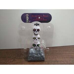 Solar Dancing Stacked Totem Skulls Halloween New A15
